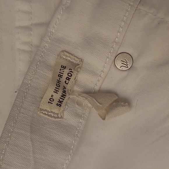 LIKE NEW Madewell 10" High Rise Skinny Cropped Fringed Hem Button Closure Jeans - Picture 11 of 17